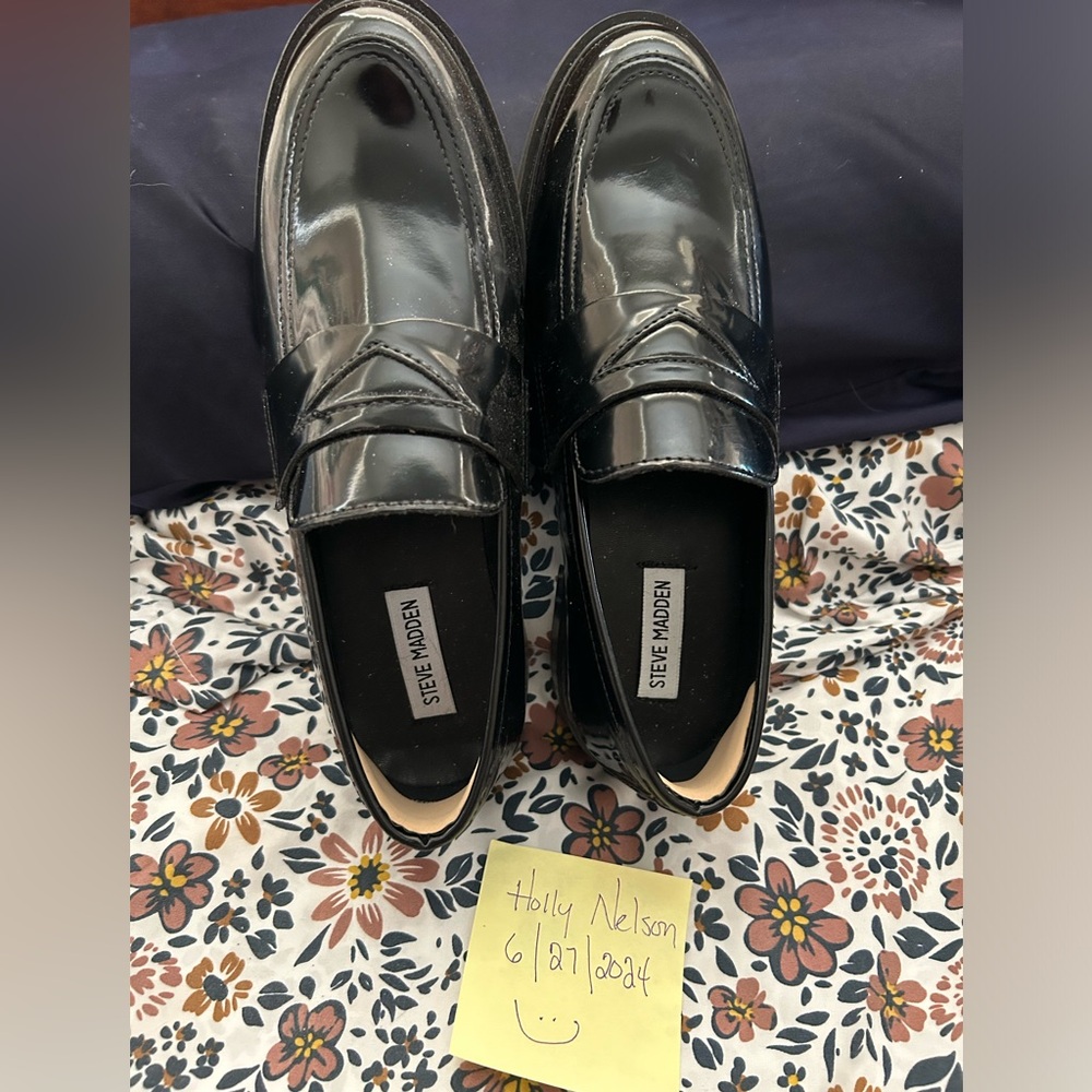 Steve Madden Black Penny Loafers. Size 10. New.